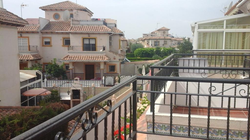Holiday Home Torre De Pisa Torrevieja Exteriör bild